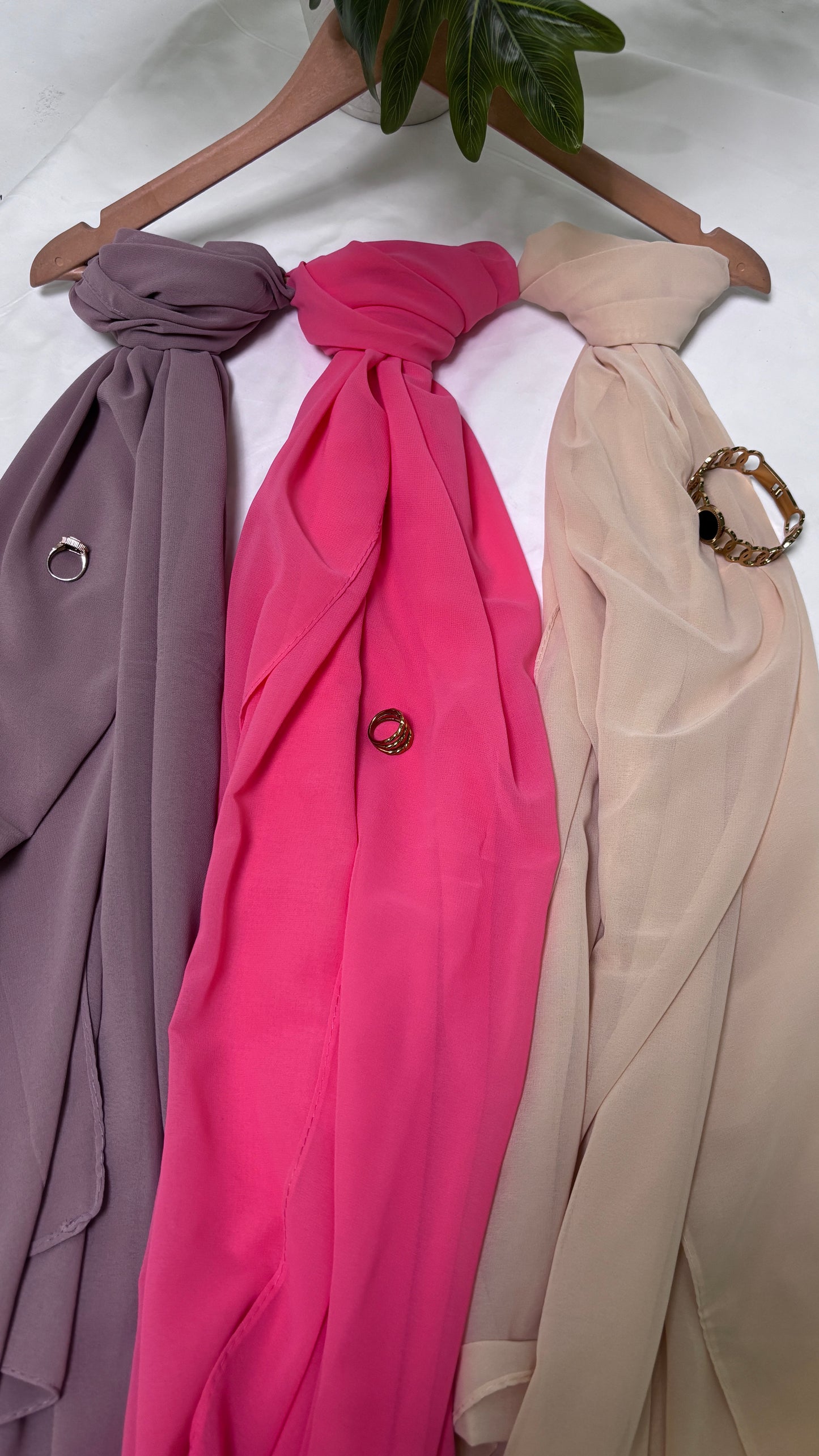 Premium Georgette Chiffon Hijab Scarf for Women – Luxury Modest Wear with Free Hijab Cap
