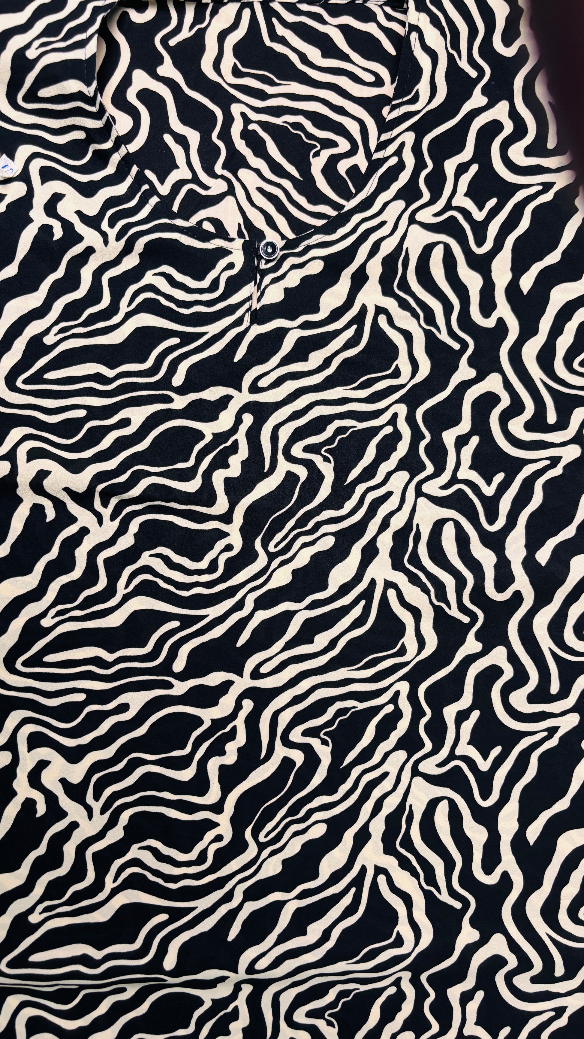 Abstract Black Printed Abaya with Pocket & Detachable Belt