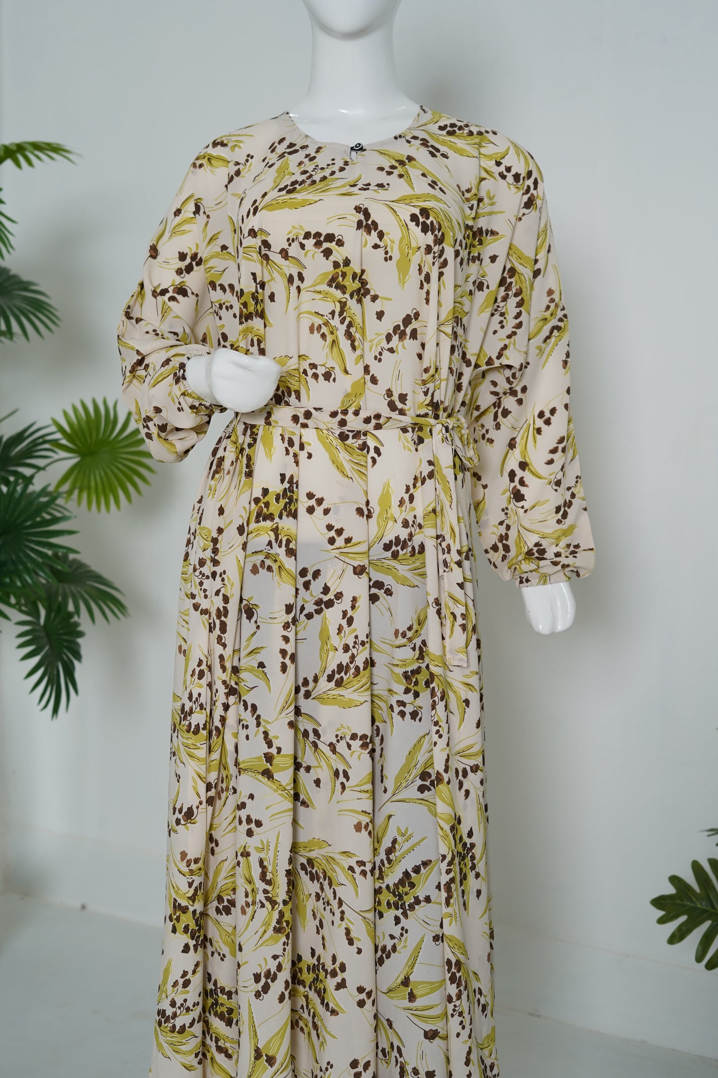 SummerAbayas-AbayaonlinePakistanyellow-floral-printed-abaya-pocket-MulaabisAbayas_detail