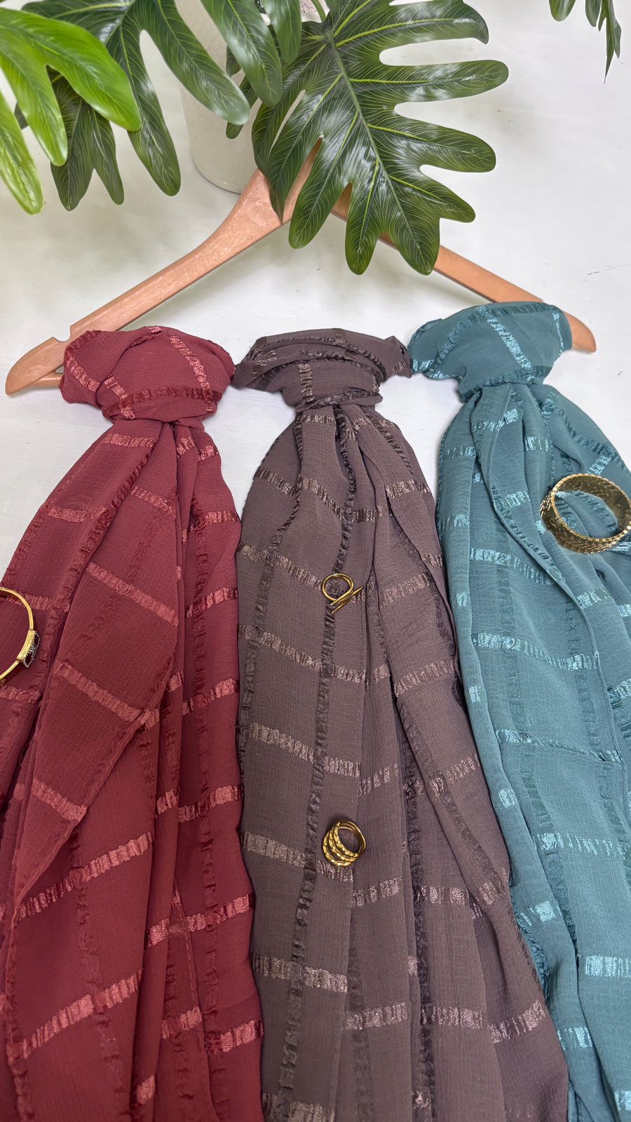 Luxe Shimmer Stripe Chiffon Hijab – Breathable Textured Long Scarf with Free Hijab Cap