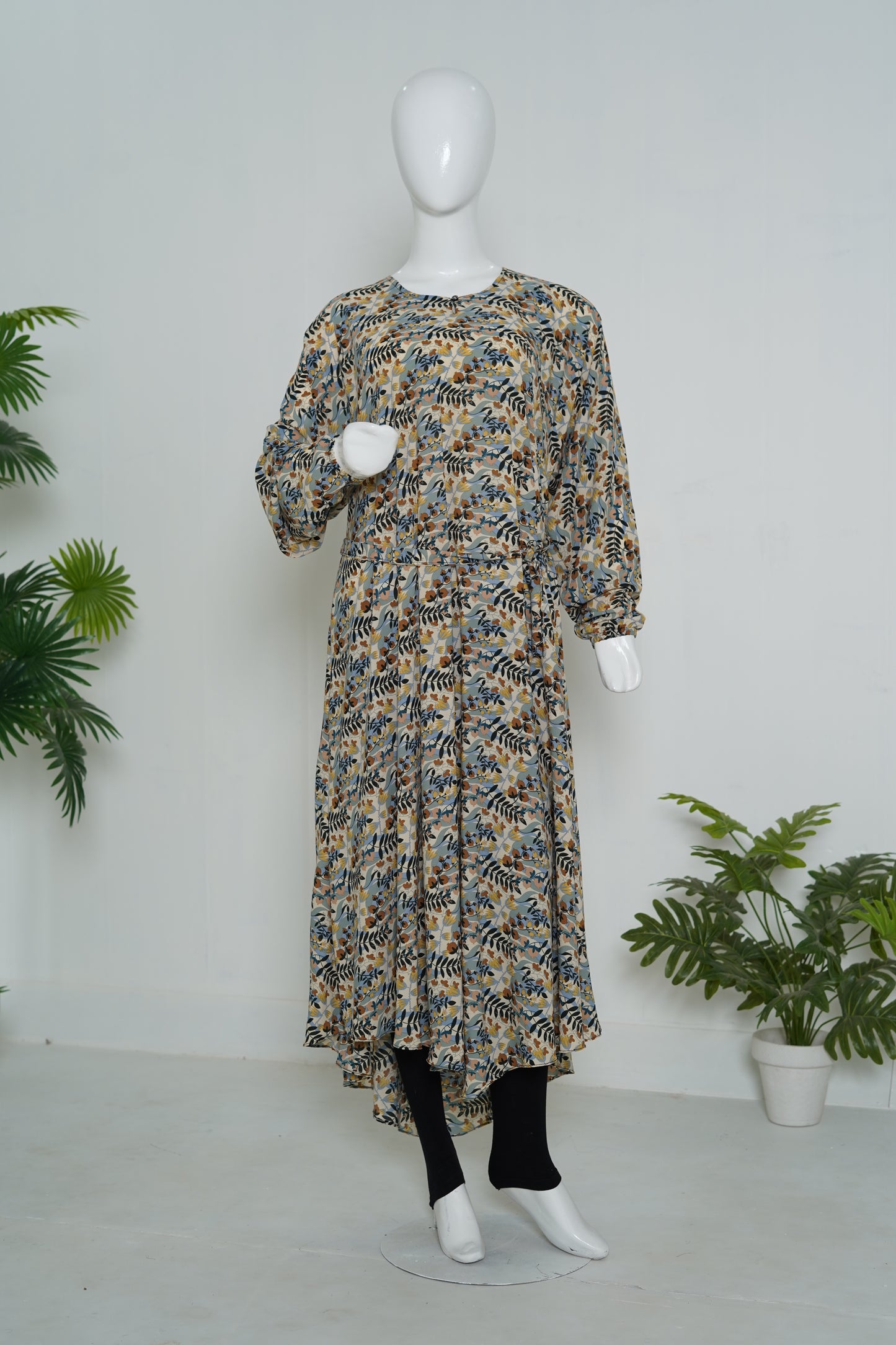 mulaabis-cream-floral-printed-abaya-pockets_online_abaya_pakistan_front